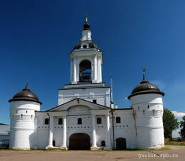 Rostov. Monastery of St Avraam. The St. Nicholas сhurch (1684).