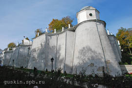 Kiev Pechersk Lavra. Rotunda of Debosquette Wall (1816).