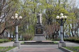 Kiev. The monument to general Vatutin (1948, sculptor E.V.Vuchetich).