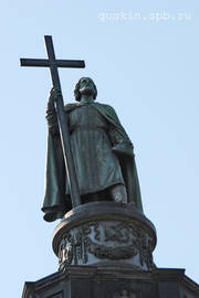 The monument to Vladimir the Great (1853, sculptors V. Demut-Malinovsky and P. Klodt).