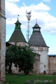 Borisoglebsky Monastery. The towers (17 c.).