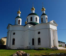 Uglich. The Epiphany convent. The church of Our Lady of Saint Theodore (1818).