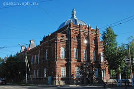 Kostroma. The former religious school (1894).
