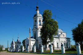 Tolpygino. The сhurch of the Feast of Dedication (1670–1723) and the bell tower (1860).