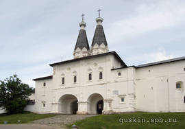 Ferapontov convent. Holly Gates with сhurches of the Epiphany and St. Ferapont (1649).