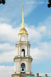 Rybinsk. The belfry of the Savior-Transfiguration cathedral (1797–1804, authorship is attributed to S.A.Vorotilov).