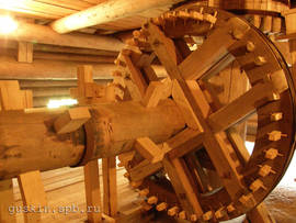 Malye Korely. Inside a windmill.