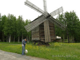Malye Korely. Hip-roof windmill (19th century).