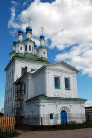 Totma. The Trinity сhurch in Zelenskaya Rybatskaya Sloboda (1768–1772).