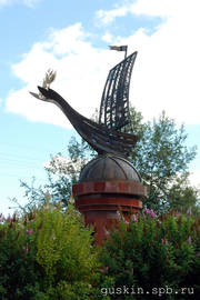 Totma. The monument to Russian explorers and navigators (2005, arch. V.Mikhailov).